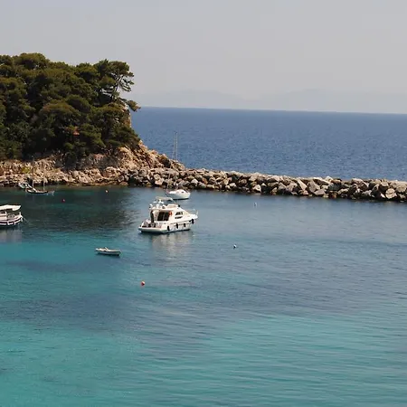 Dimitris Apartmanhotel